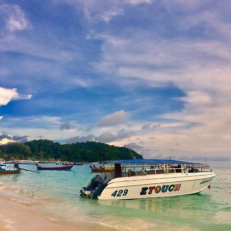 Z-Touch Lipe Island Resort Exterior photo