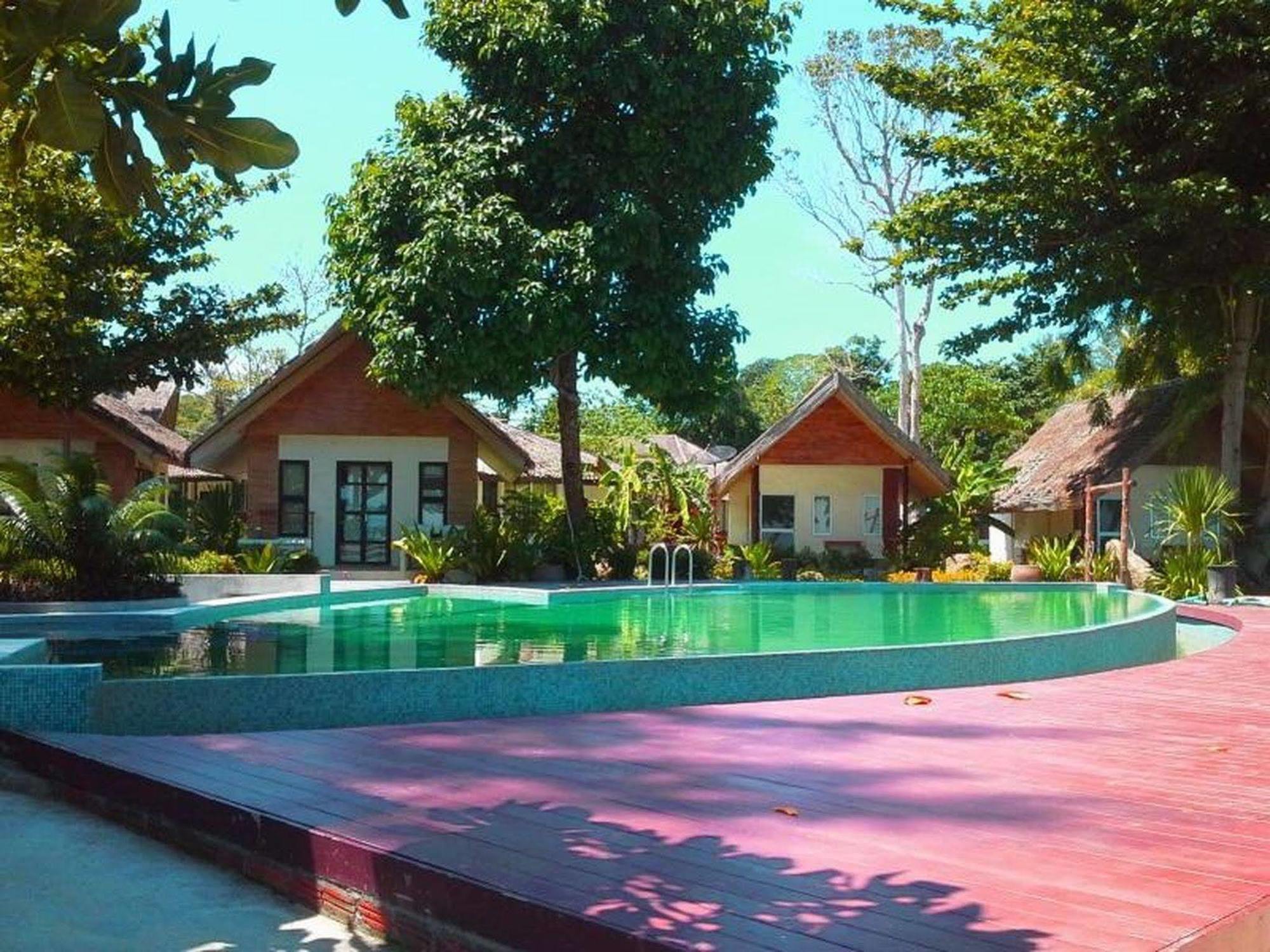 Z-Touch Lipe Island Resort Exterior photo