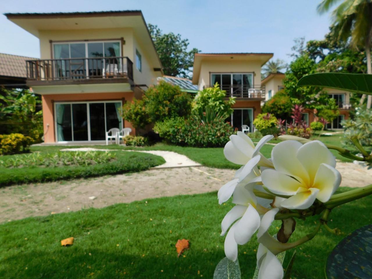 Z-Touch Lipe Island Resort Exterior photo
