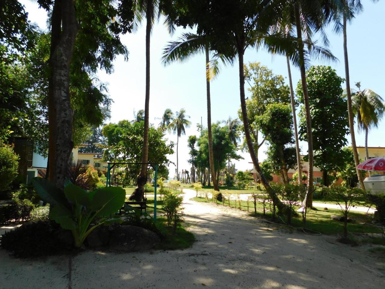 Z-Touch Lipe Island Resort Exterior photo